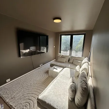 Bright And Airy New House Casa de Férias