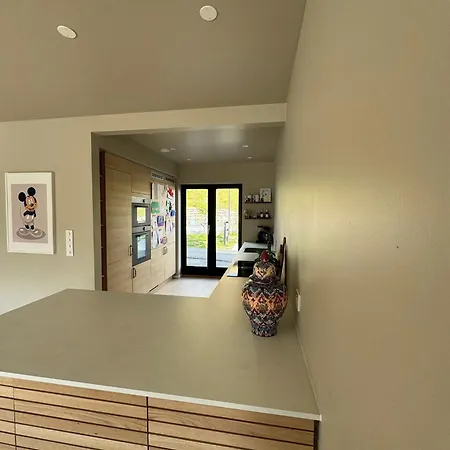 Bright And Airy New House *